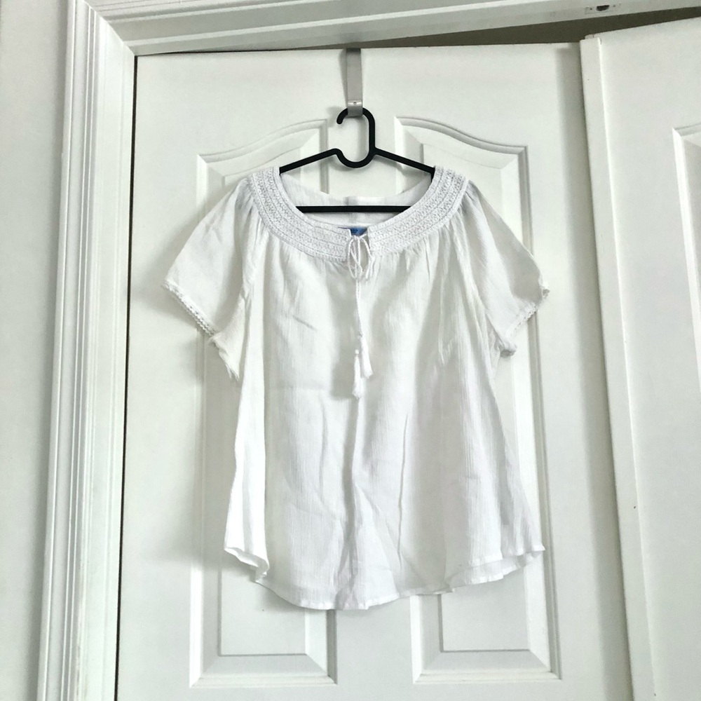 NWOT Izod White Smocked Neck Peasant Top
